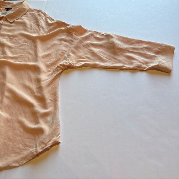 Torrid Women's Button up blouse Size 3 Light peach - Picture 9 of 10